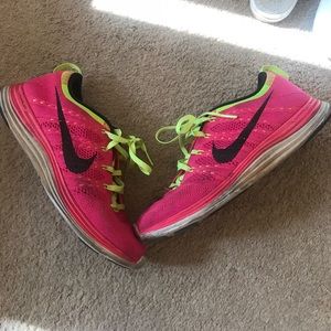 Nike Lunarlon running shoes ✨ Offers welcome